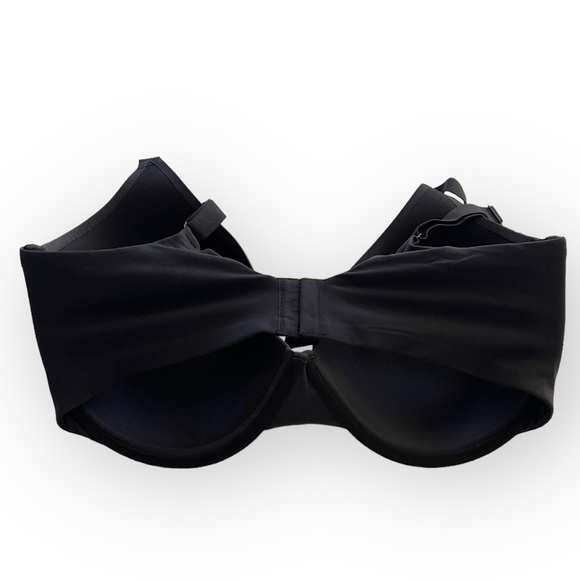 Skims FE T-Shirt Bra - Picture 3 of 4